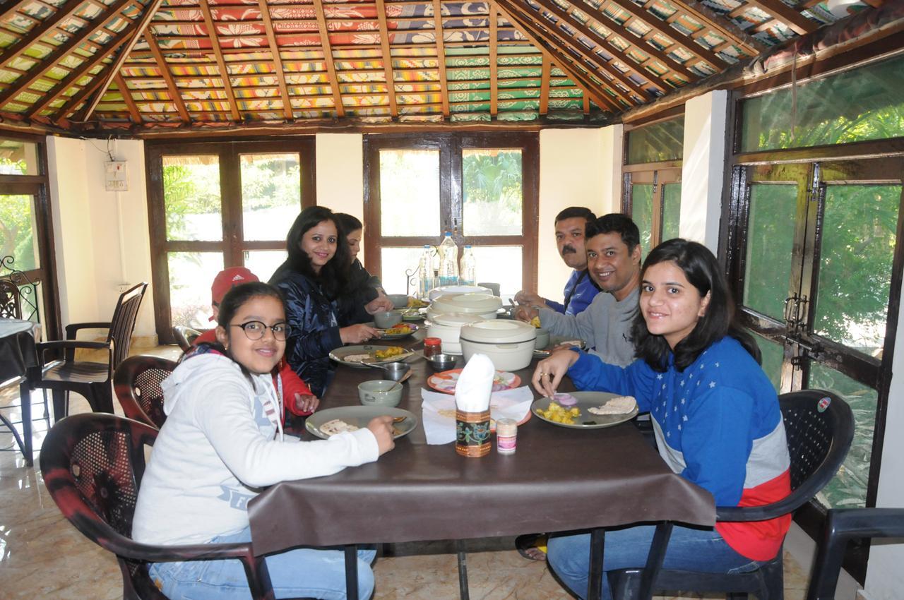 V Resorts Dudhwa Wilderness Camp Lakhimpur 외부 사진