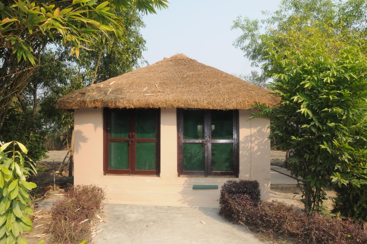 V Resorts Dudhwa Wilderness Camp Lakhimpur 외부 사진